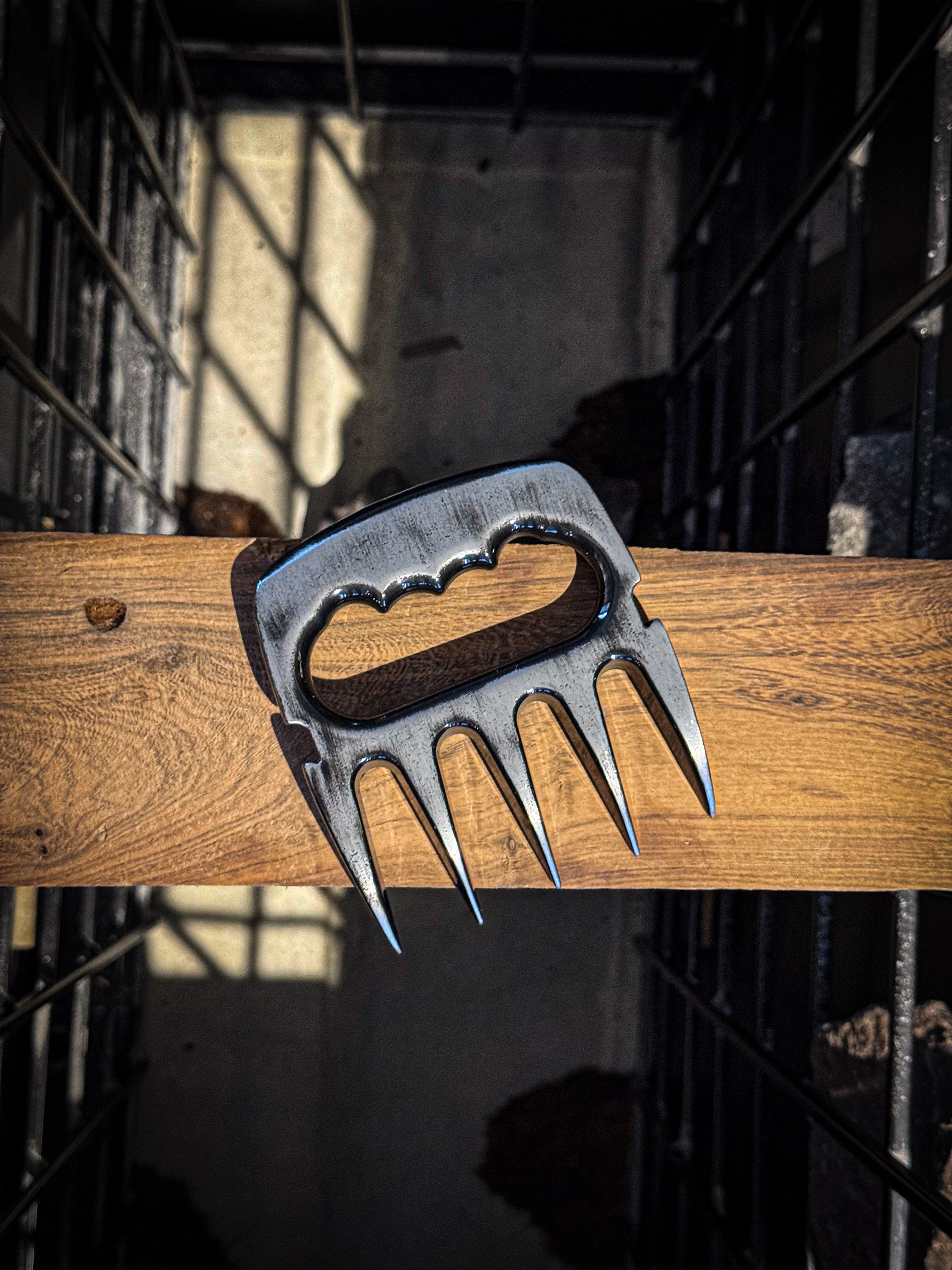 GARRA DE URSO COM SUPORTE- COD 240