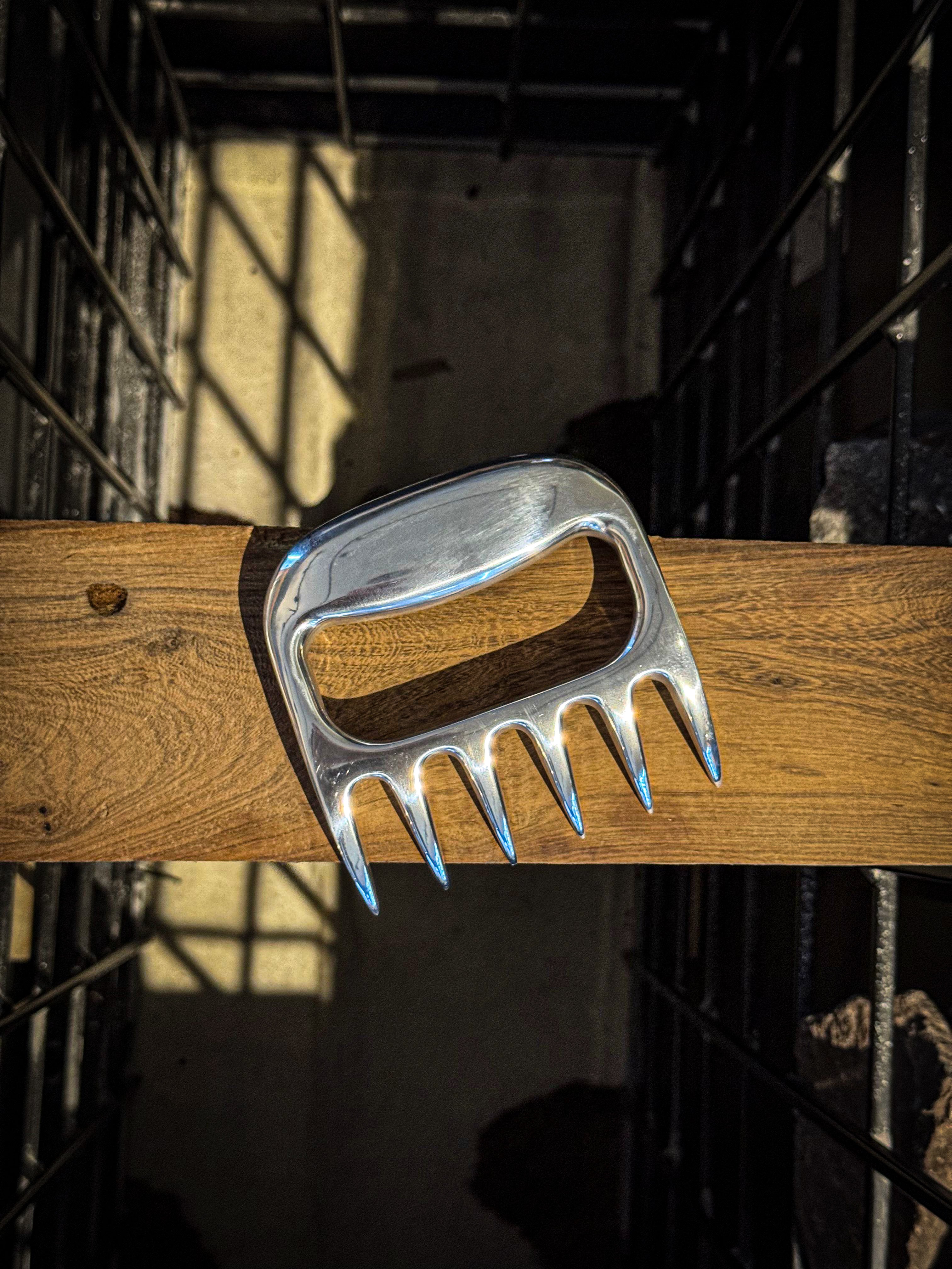 GARRA DE URSO COM SUPORTE - COD 240