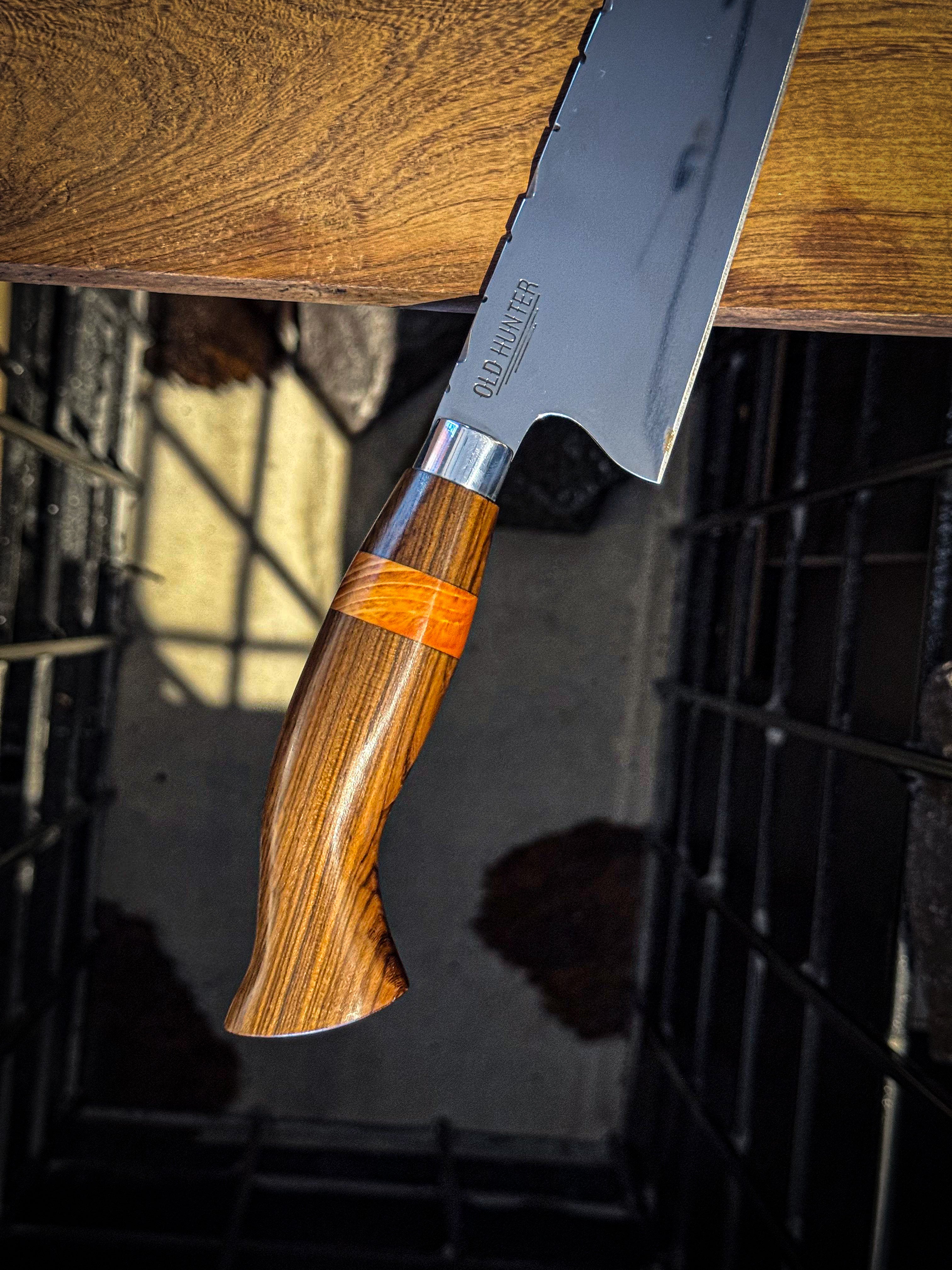 FACA CABO MADEIRA E DETALHE LARANJA- COD 217